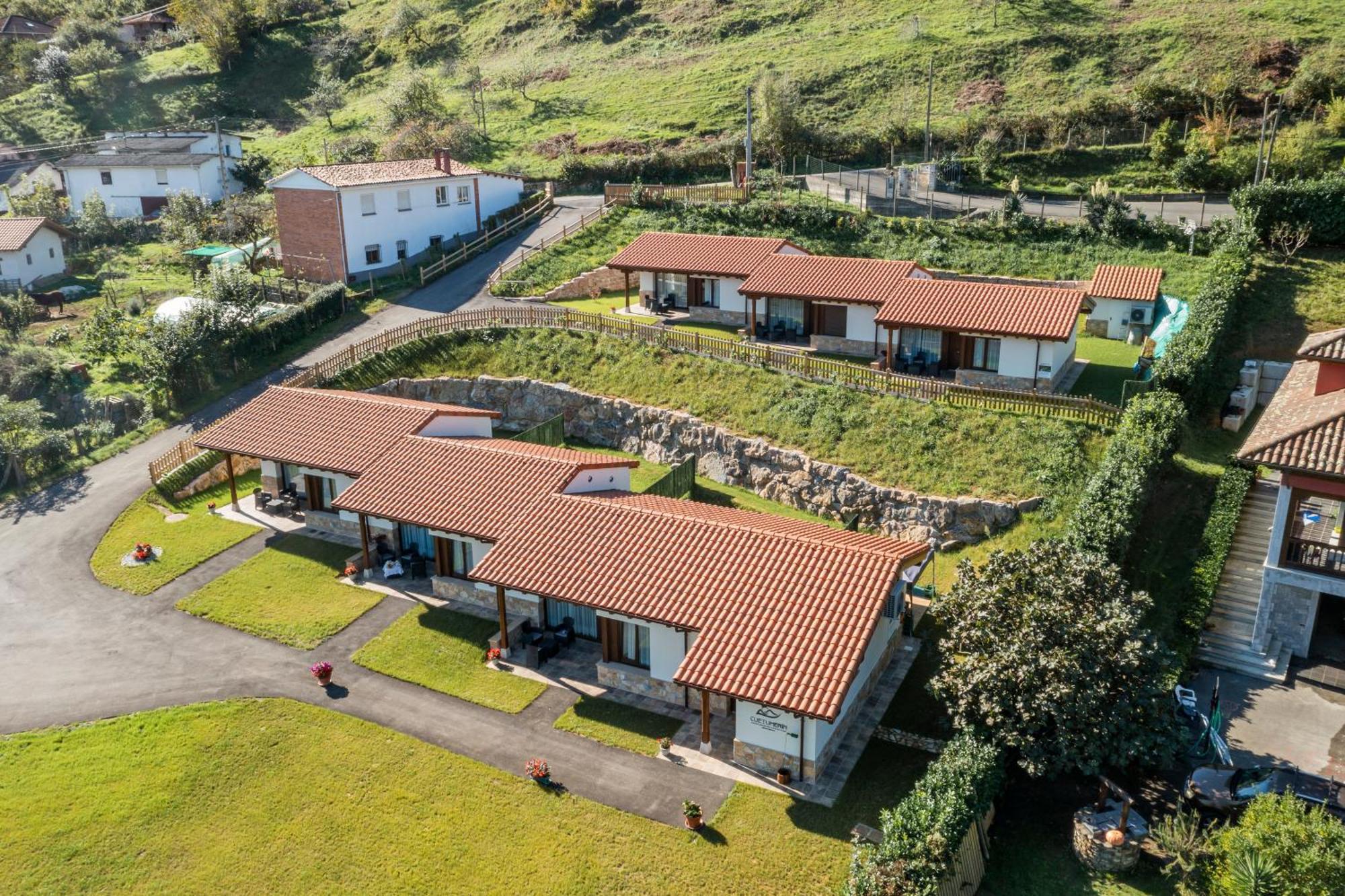 Apartamentos Cuetumerin Onís Esterno foto